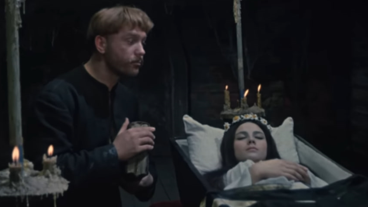 Биологическое рождение не делает нас людьми. Только в любви мы рождаемся как люди