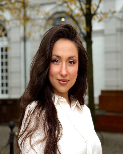 Алина