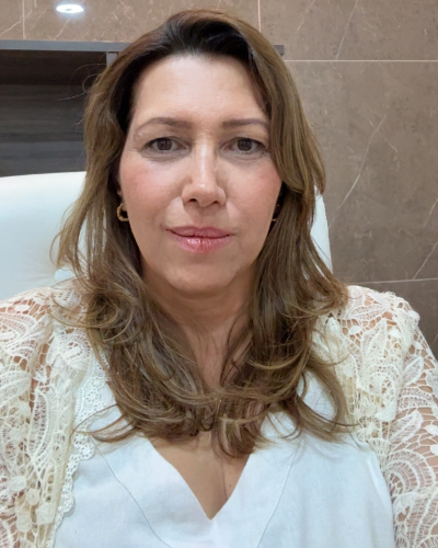 DANIELA